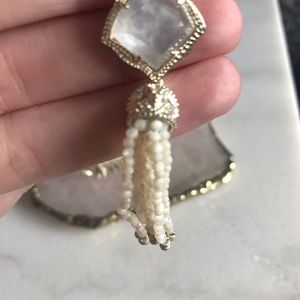 Kendra Scott Jewelry - Kendra Scott Misha Earrings- Ivory Mother of Pearl Kendra Scott Jewelry - Kendra Scott Misha Earrings- Ivory Mother of Pearl